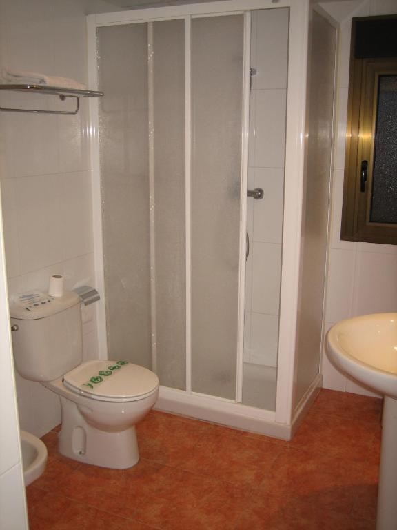 Hotel Chane La Puebla De Alfinden Bilik gambar