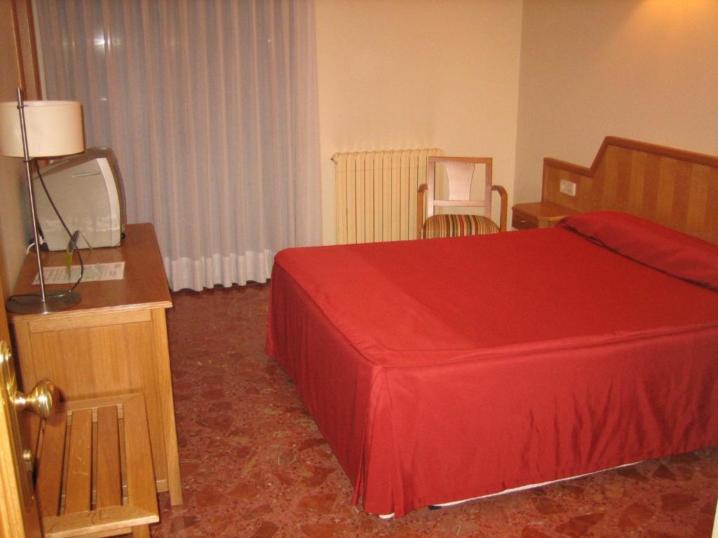 Hotel Chane La Puebla De Alfinden Bilik gambar